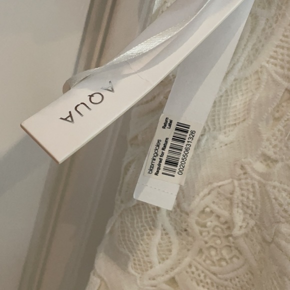 Lacy white aqua dress - Picture 4 of 4